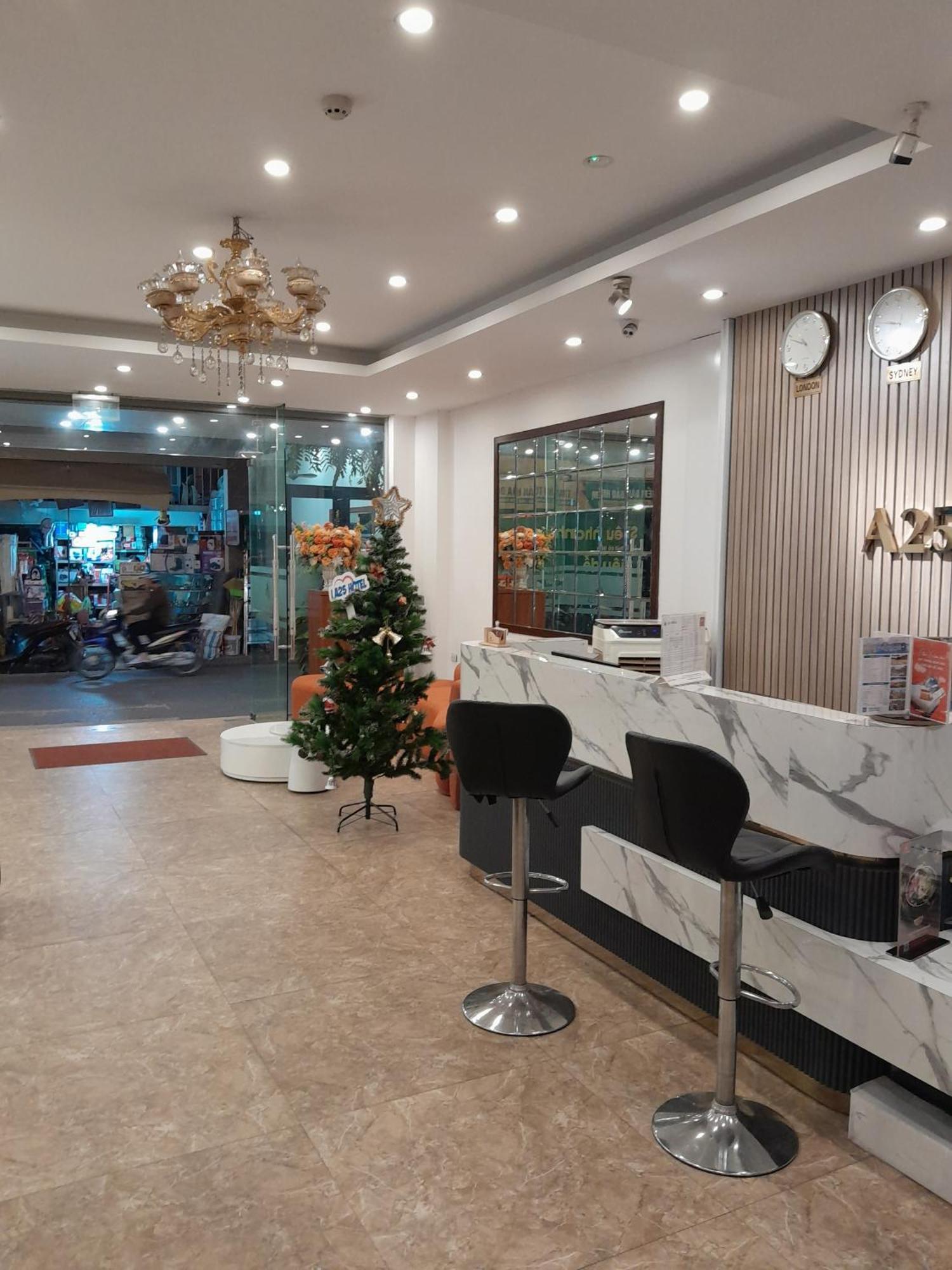 A25 Hotel - 30 An Duong Hanoi Exteriör bild